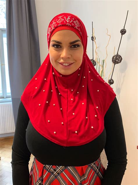 chloe lamour muslim